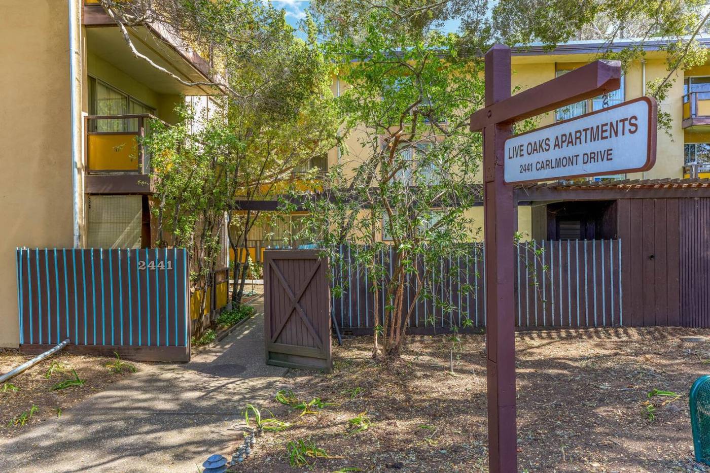 2441 Carlmont Drive, Belmont, CA